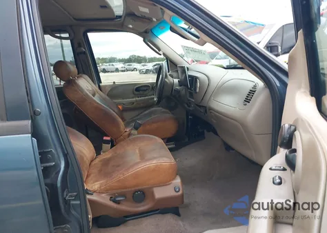 2002 Ford F-150 Lariat/Xlt from USA, damaged, VIN 1FTRW07L62KC97014